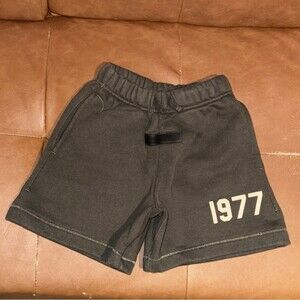 Essentials Fear Of God 1977 Iron Black White Sweat Shorts Boy Kid Size Small 6/7